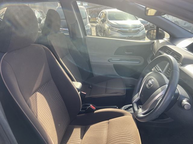 TOYOTA AQUA 2012 Image 31