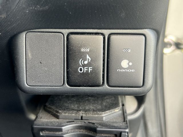 TOYOTA AQUA 2012 Image 31