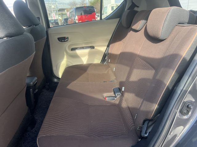 TOYOTA AQUA 2012 Image 31