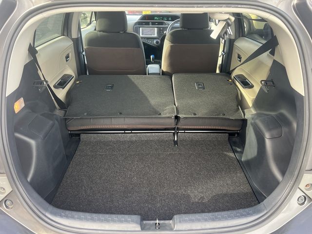 TOYOTA AQUA 2012 Image 31