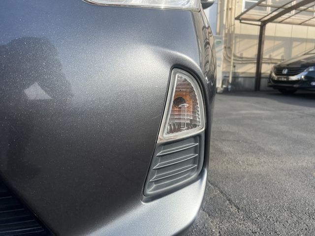 TOYOTA AQUA 2012 Image 31