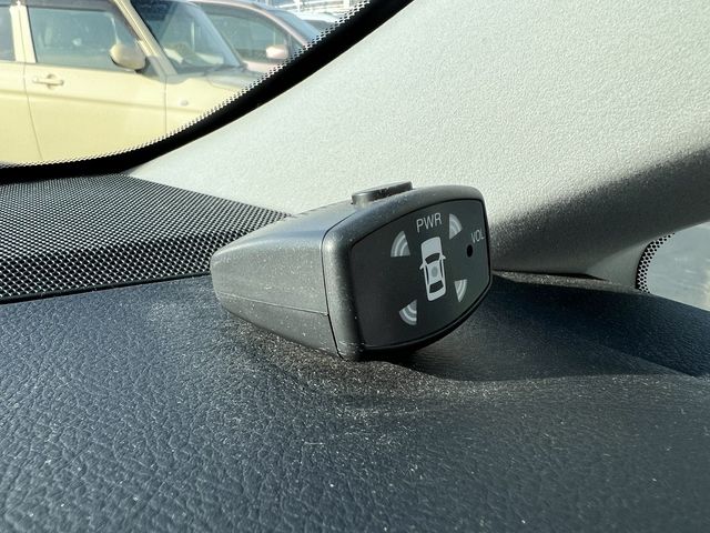 TOYOTA MARK X ZIO 2007 Image 31