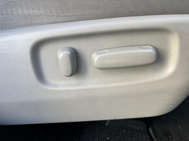 TOYOTA MARK X ZIO 2007 Image 31