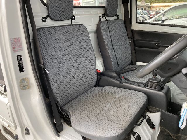 SUZUKI CARRY TRUCK 4WD 2023 Image 31