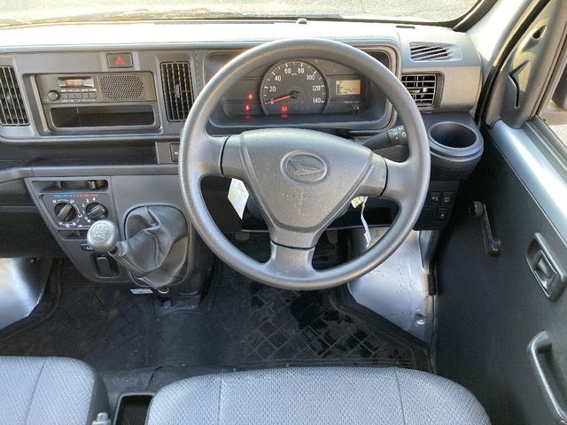 DAIHATSU HIJET CARGO 4WD 2020 Image 31