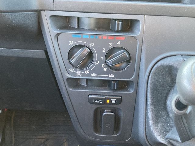 DAIHATSU HIJET CARGO 4WD 2020 Image 31