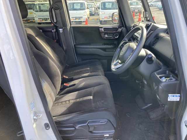 HONDA N BOX CUSTOM 2018 Image 31