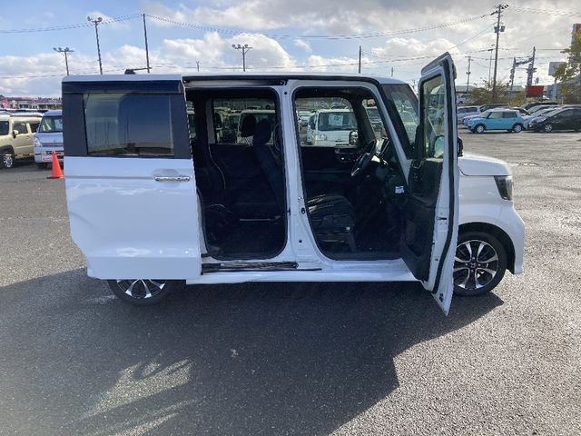 HONDA N BOX CUSTOM 2018 Image 31