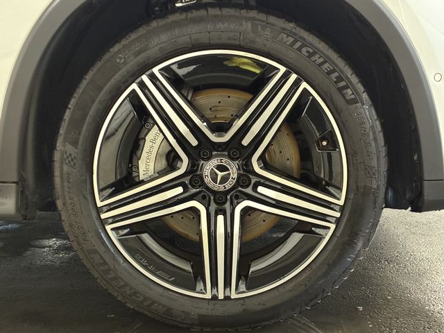 MERCEDES BENZ GLC CL 2024 Image 31