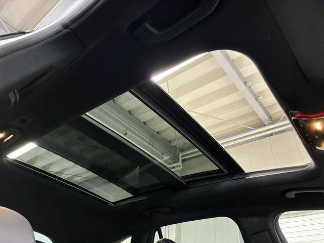 MERCEDES BENZ GLC CL 2024 Image 31