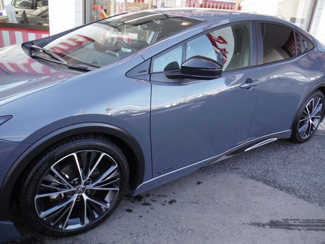 TOYOTA PRIUS 4WD 2023 Image 31