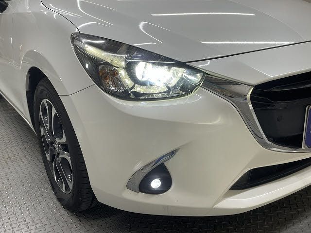 MAZDA DEMIO 2018 Image 31