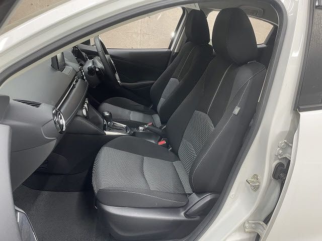 MAZDA DEMIO 2018 Image 31