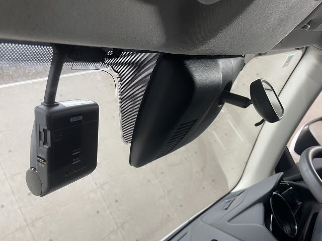 MAZDA DEMIO 2018 Image 31