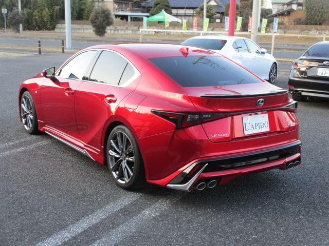 TOYOTA LEXUS IS300H 2021 Image 31