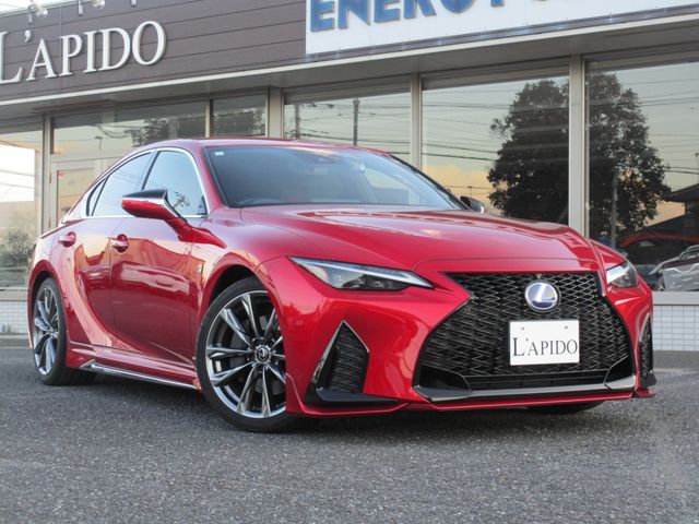 TOYOTA LEXUS IS300H 2021 Image 31