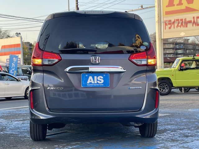 HONDA FREED HYBRID 2018 Image 31