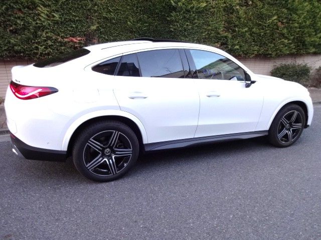 MERCEDES BENZ GLC CO 2025 Image 31