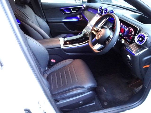 MERCEDES BENZ GLC CO 2025 Image 31