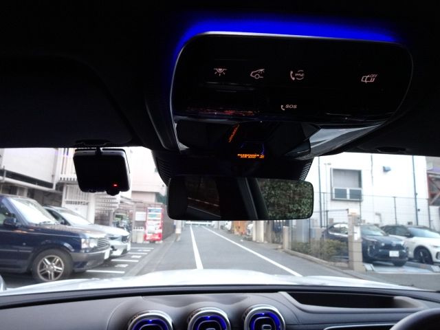 MERCEDES BENZ GLC CO 2025 Image 31