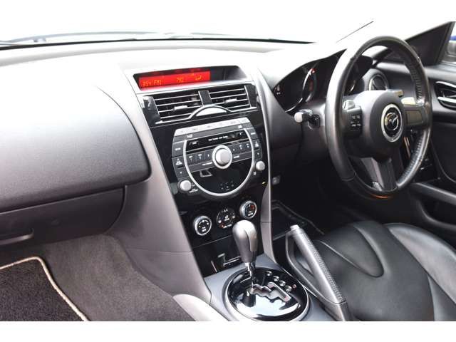 MAZDA RX-8 2010 Image 31