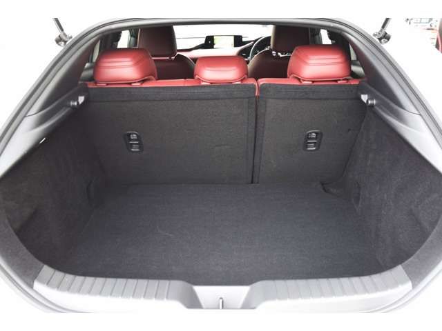 MAZDA 3 FASTBACK 2025 Image 31