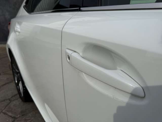 TOYOTA LEXUS IS200T 2018 Image 31