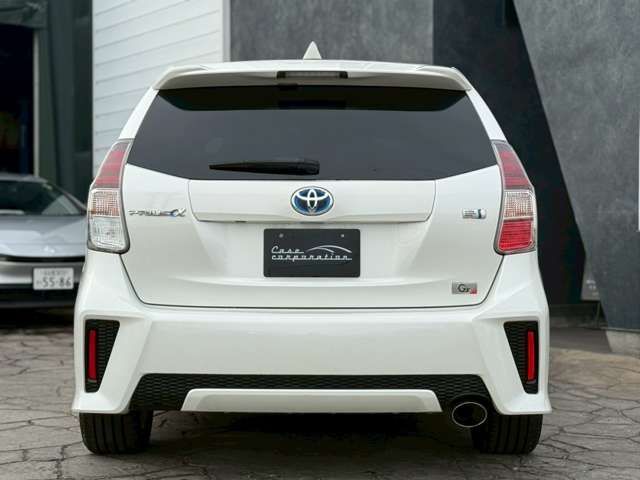 TOYOTA PRIUS ALPHA 2015 Image 31