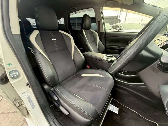 TOYOTA PRIUS ALPHA 2015 Image 31