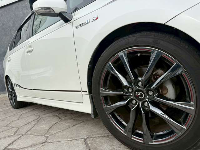 TOYOTA PRIUS ALPHA 2015 Image 31