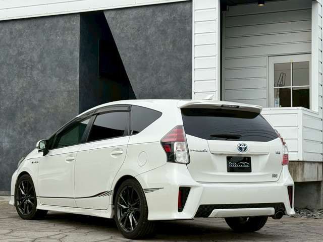 TOYOTA PRIUS ALPHA 2015 Image 31