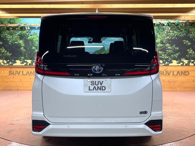 TOYOTA NOAH HYBRID 2023 Image 31