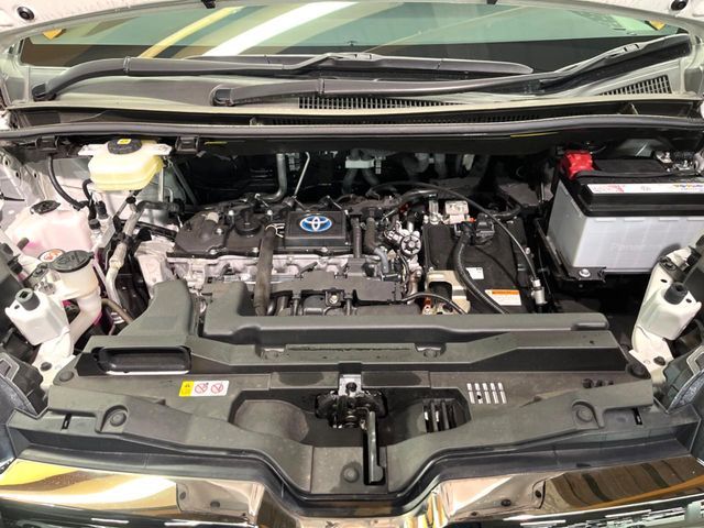 TOYOTA NOAH HYBRID 2023 Image 31