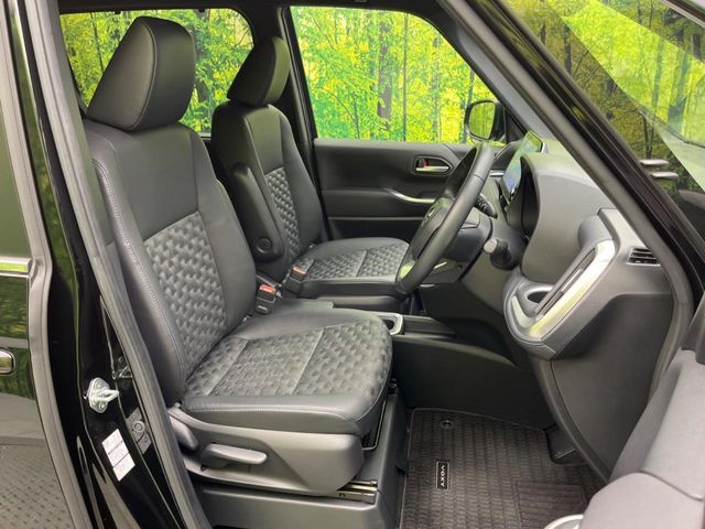 TOYOTA VOXY HYBRID 2023 Image 31