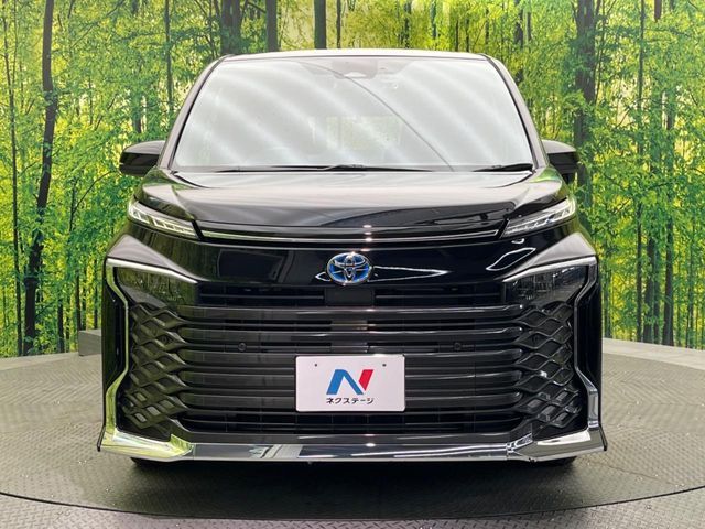 TOYOTA VOXY HYBRID 2023 Image 31