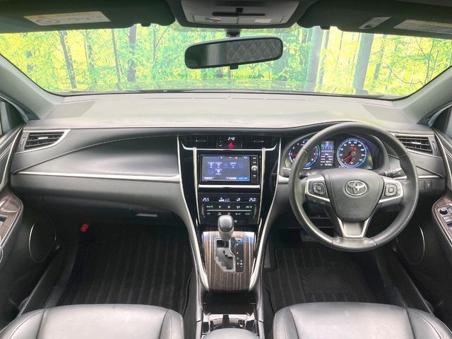 TOYOTA HARRIER 2WD 2017 Image 31