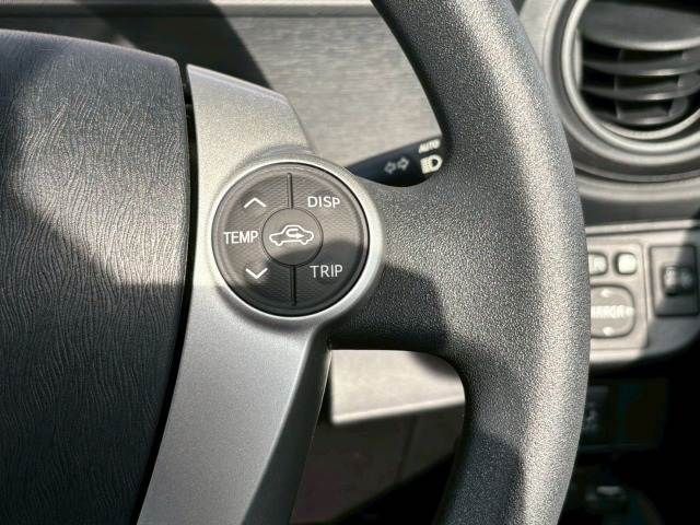 TOYOTA AQUA 2013 Image 31