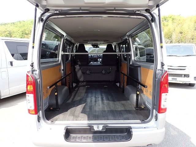 TOYOTA HIACE VAN 1.15T 2WD 2021 Image 31