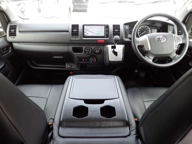 TOYOTA HIACE VAN 1.15T 2WD 2021 Image 31