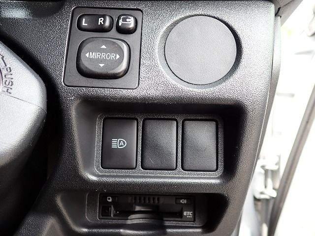 TOYOTA HIACE VAN 1.15T 2WD 2021 Image 31