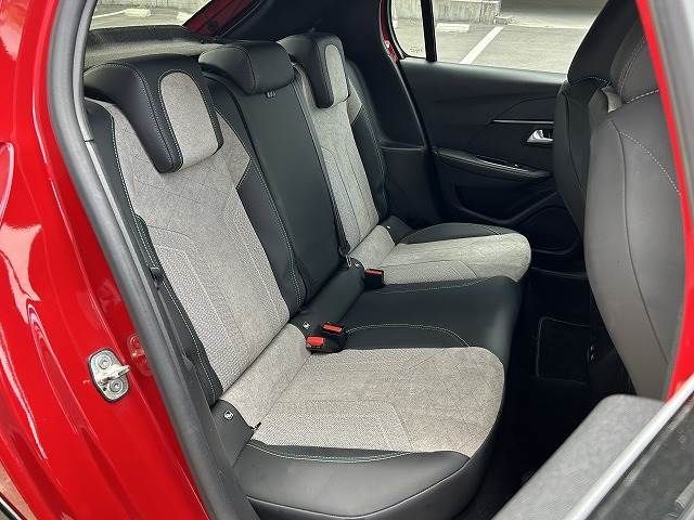 PEUGEOT 208 2020 Image 31