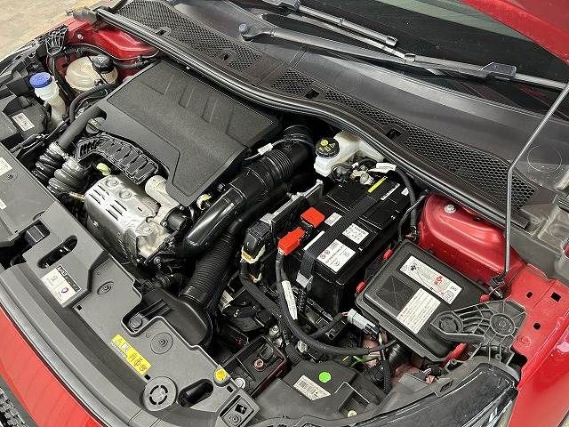 PEUGEOT 208 2020 Image 31