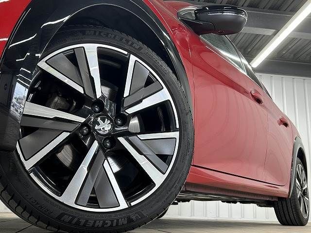 PEUGEOT 208 2020 Image 31