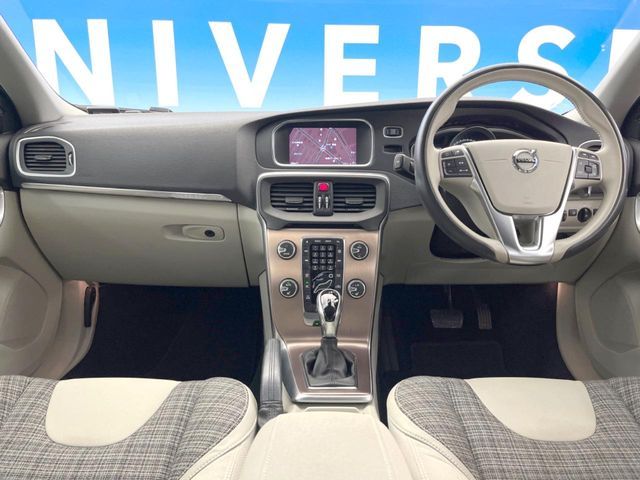 VOLVO V40 CROSS COUN 2018 Image 31