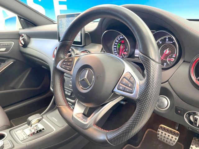 AMG CLA CLASS 2015 Image 31