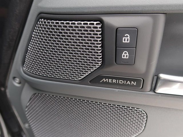 ROVER DEFENDER 2022 Image 31