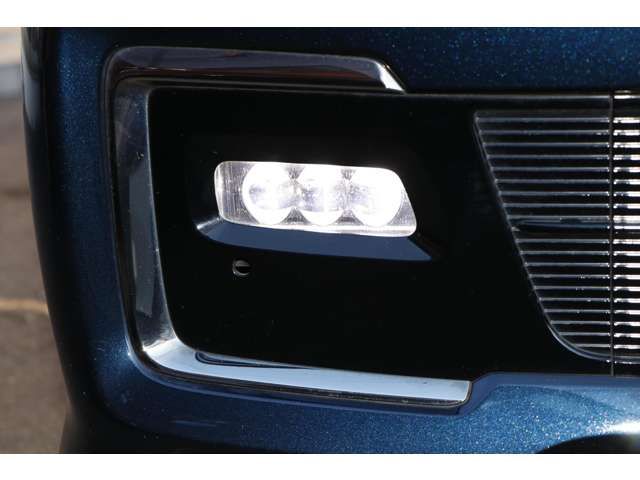 HONDA N BOX CUSTOM 2023 Image 31