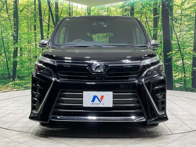 TOYOTA VOXY 2018 Image 31