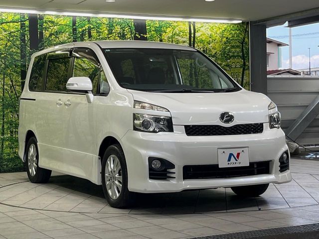 TOYOTA VOXY 2010 Image 31