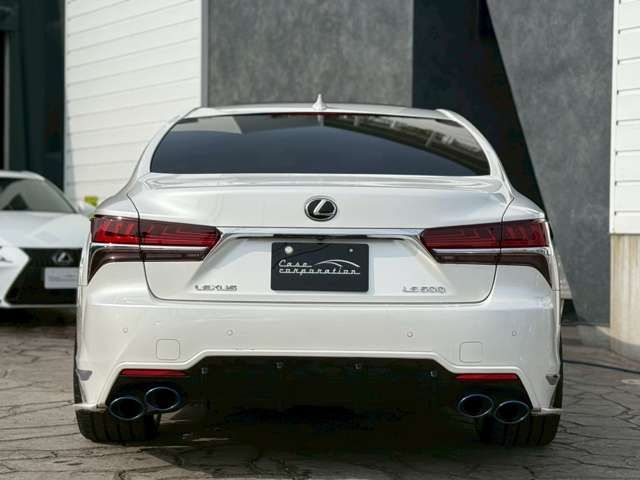 TOYOTA LEXUS LS500 2018 Image 31